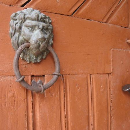 Rozmaringos Udvarhaz Dunafoldvar Bagian luar foto