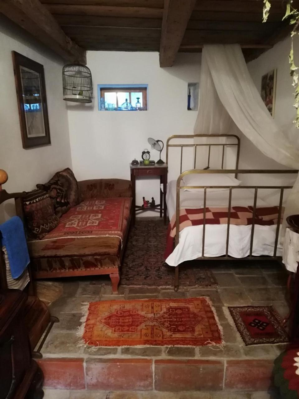 Rozmaringos Udvarhaz Dunafoldvar Bagian luar foto