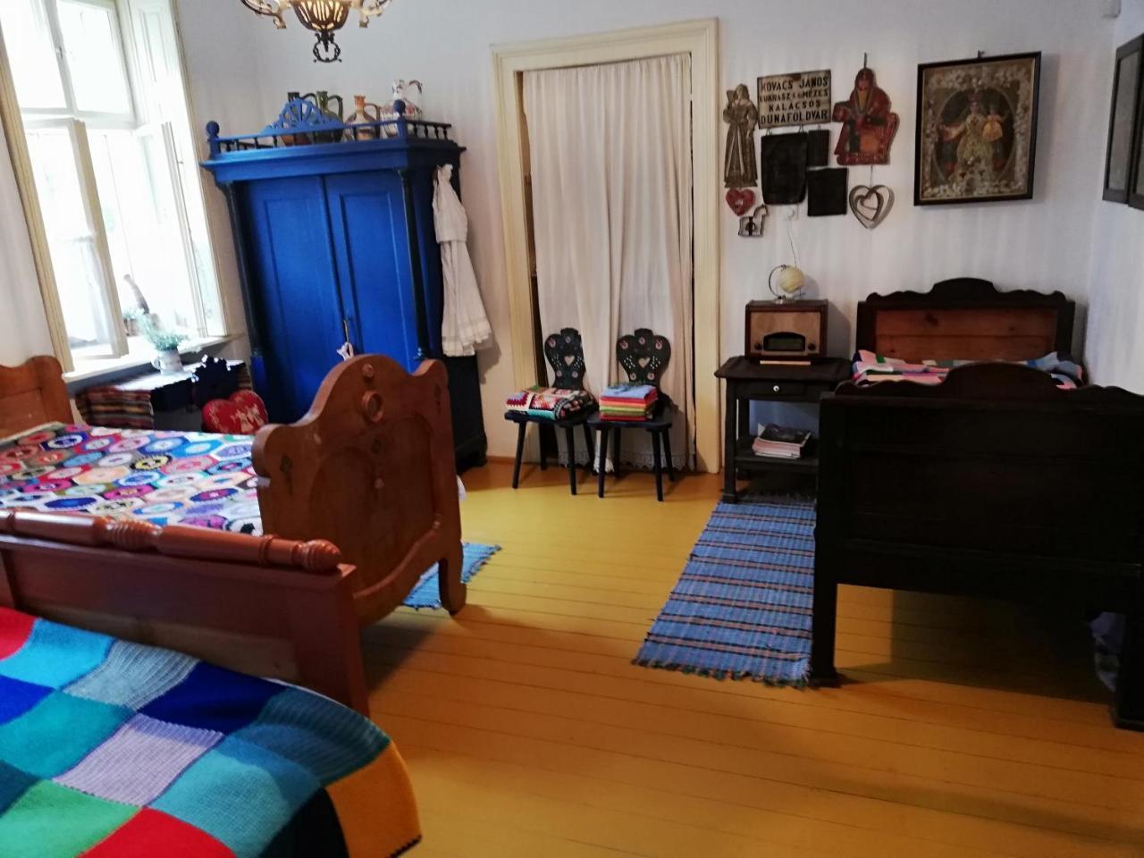 Rozmaringos Udvarhaz Dunafoldvar Bagian luar foto